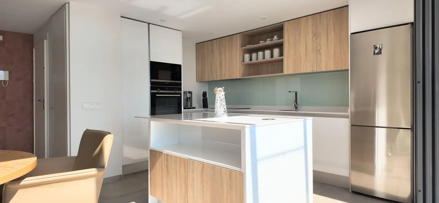Sale of penthouse in Cancelada 4
