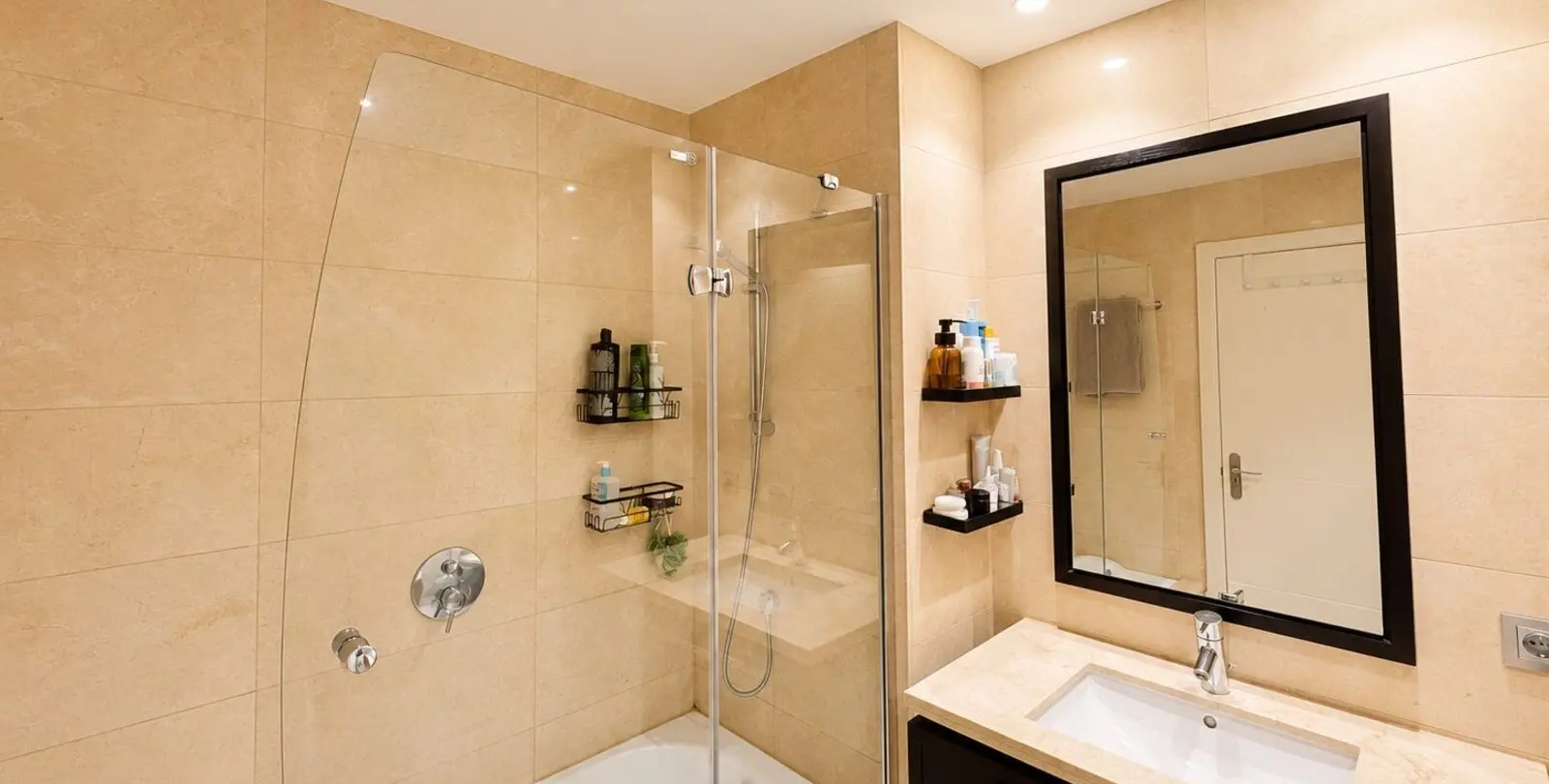 Продажа апартаментов на среднем этаже в La Quinta 11