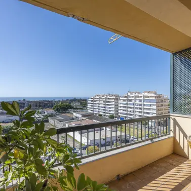 Sale of middle floor apartment in San Pedro de Alcántara