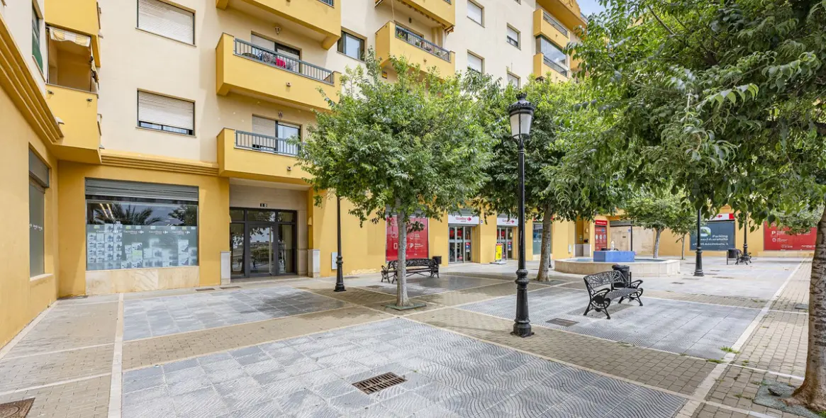 Sale of middle floor apartment in San Pedro de Alcántara 39