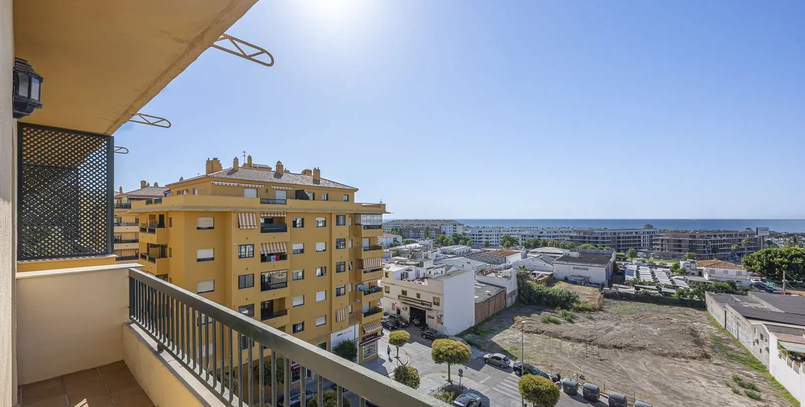 Sale of middle floor apartment in San Pedro de Alcántara 5