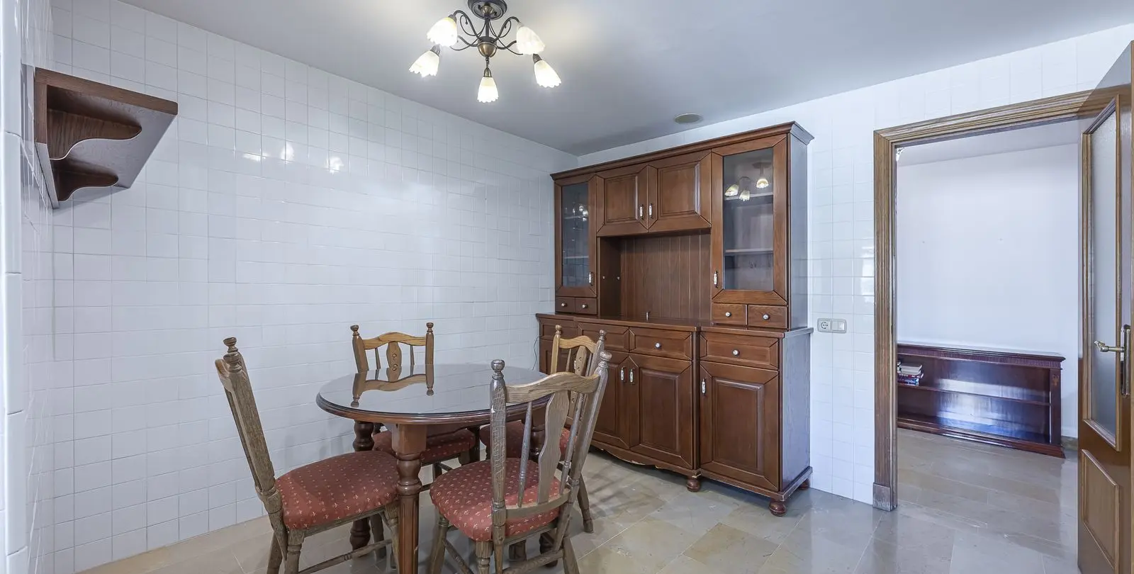 Sale of middle floor apartment in San Pedro de Alcántara 13