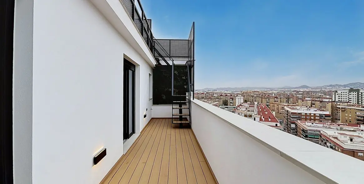 Venta de ático dúplex en Málaga Centro 23