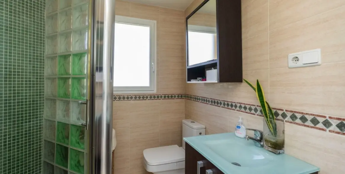 Sale of penthouse in Bel Air 10