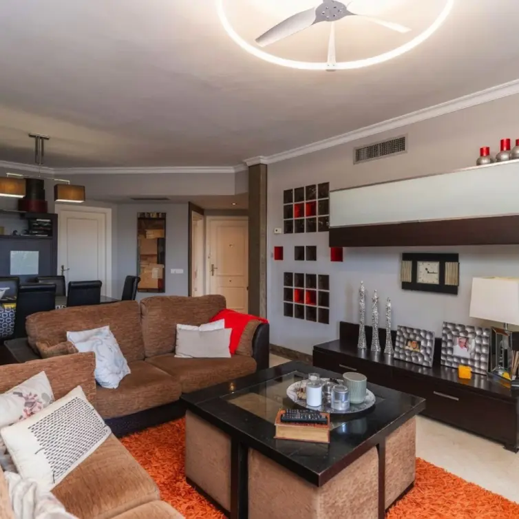 Sale of penthouse in Bel Air
