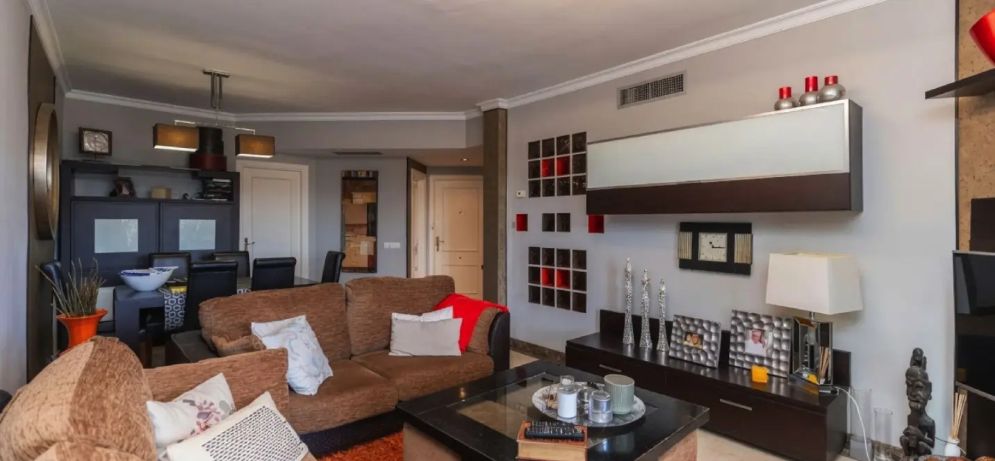 Sale of penthouse in Bel Air 1