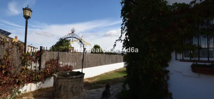 Продажа  отдельно стоящей виллы в Ronda 4