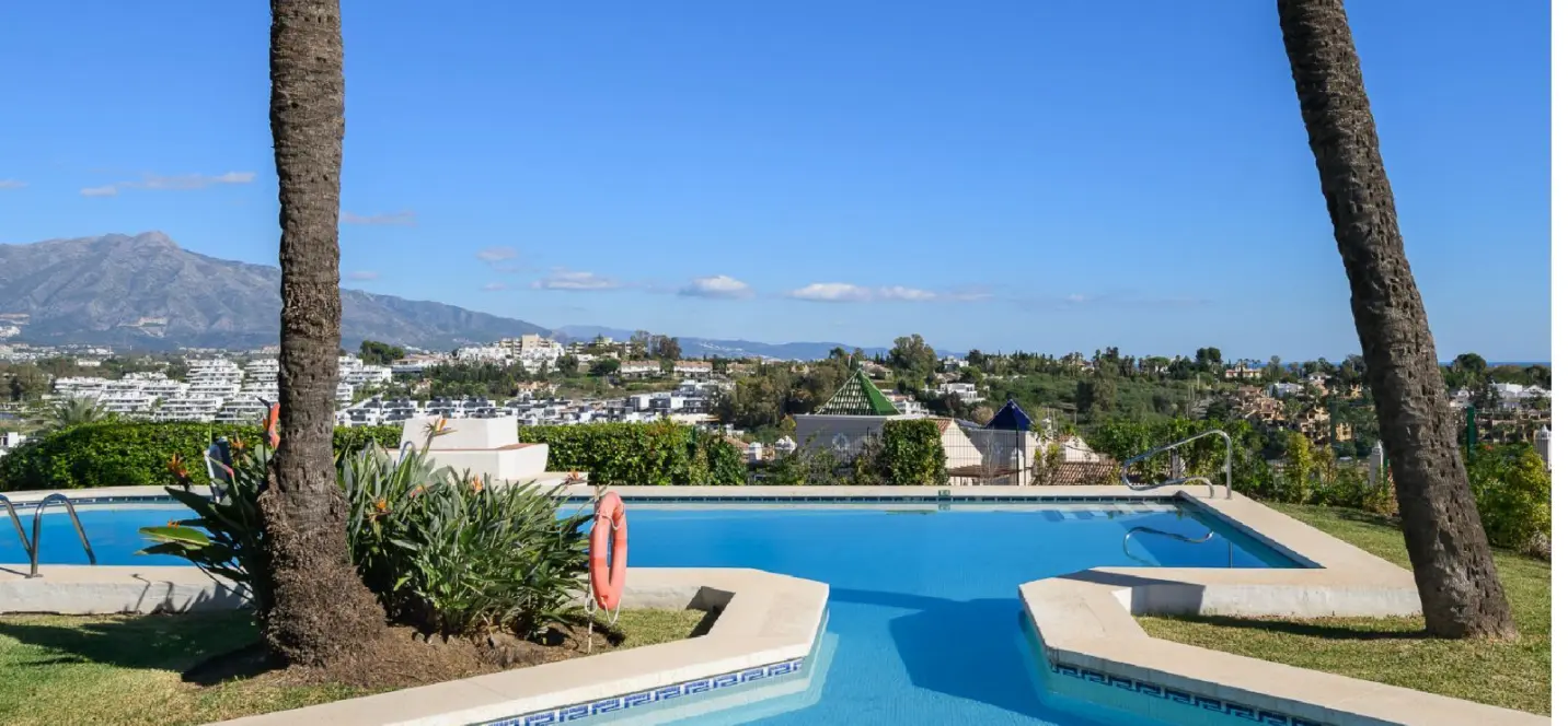 Sale of townhouse in Estepona 0