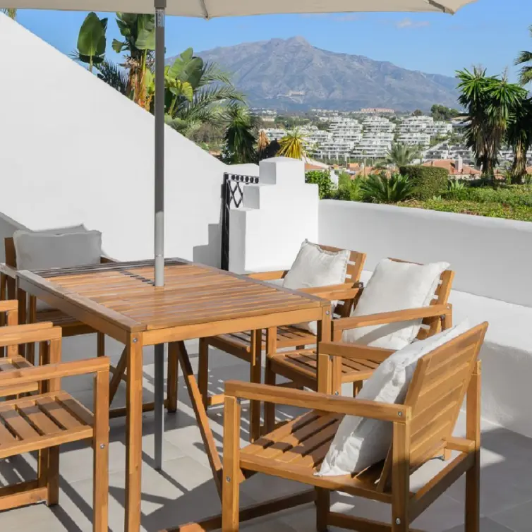 Sale of townhouse in Estepona
