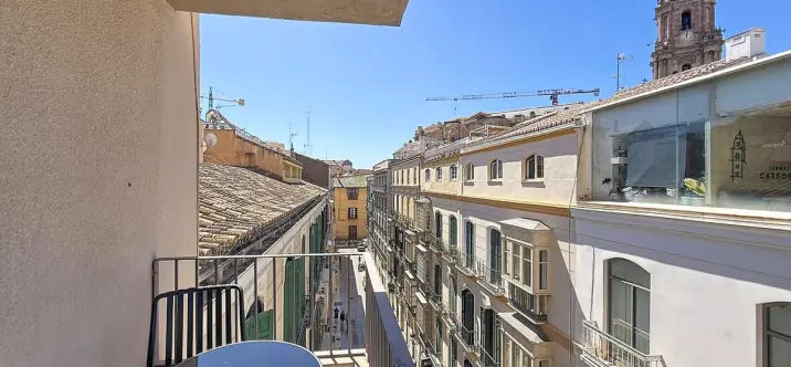 Venta de apartamento en planta media en Centro Histórico 0