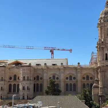 Venta de apartamento en planta media en Centro Histórico