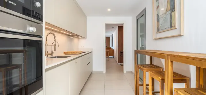 Venta de apartamento en planta media en Elviria 4