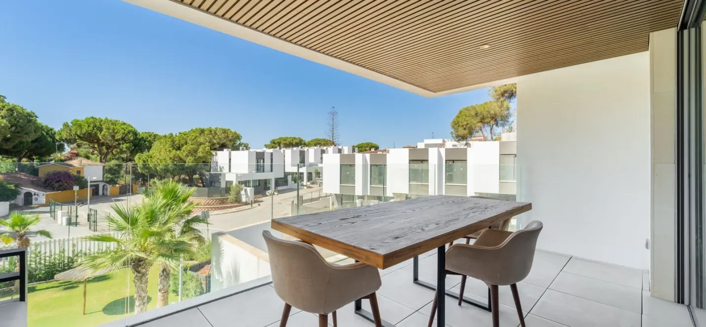 Venta de apartamento en planta media en Elviria 1