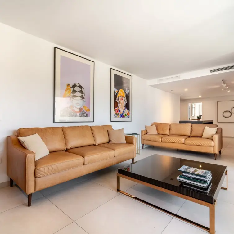 Venta de apartamento en planta media en Elviria