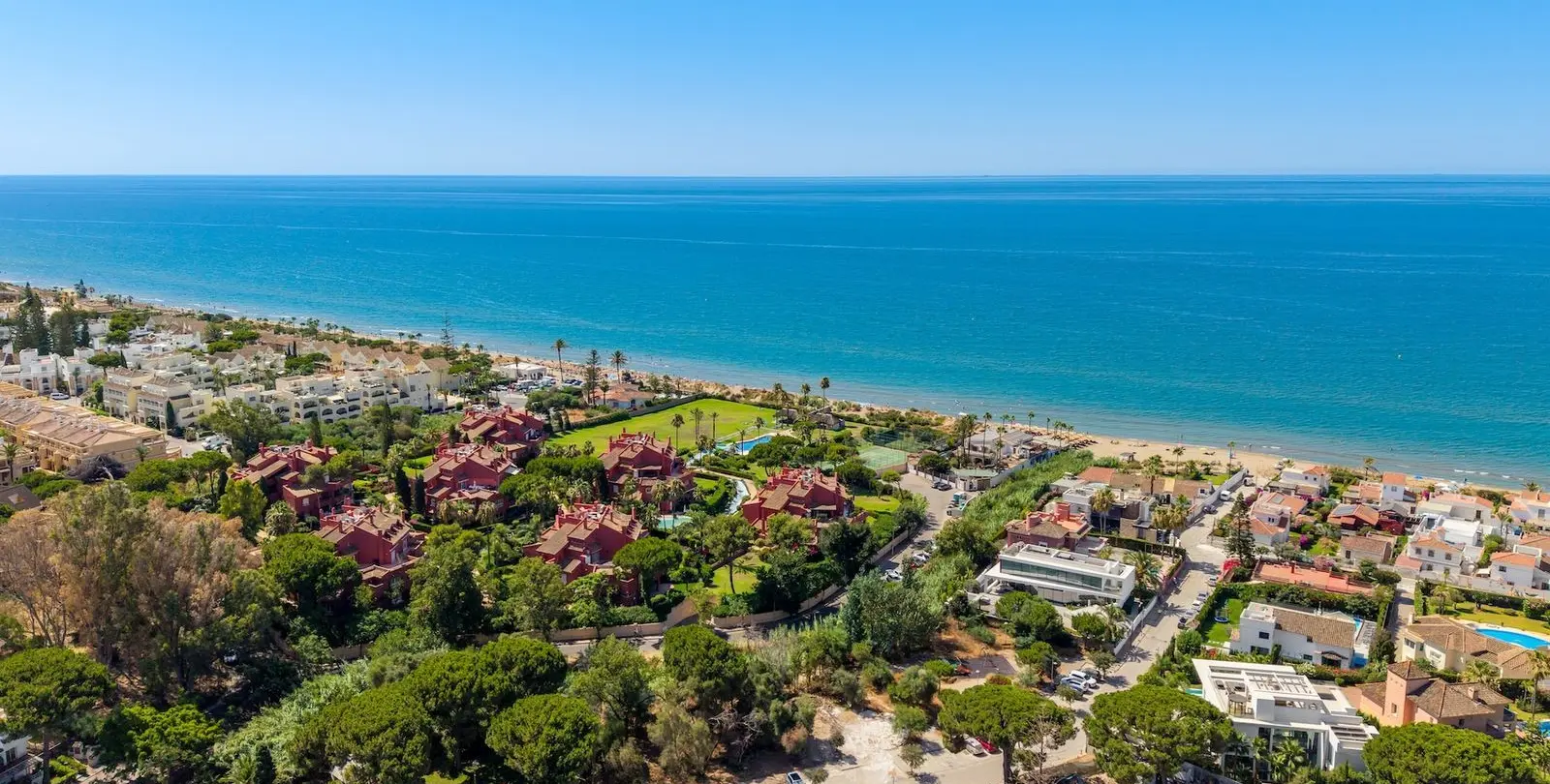 Продажа апартаментов на среднем этаже в Elviria 46