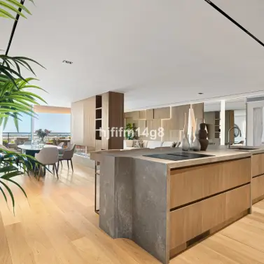 Venta de apartamento en planta media en Nueva Andalucía