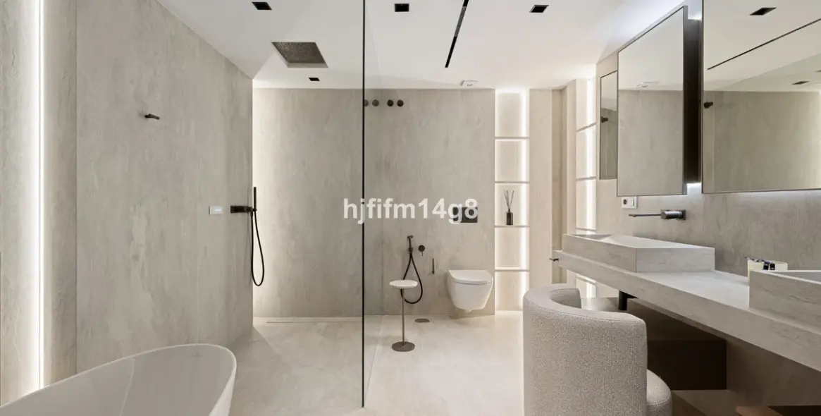 Venta de apartamento en planta media en Nueva Andalucía 17