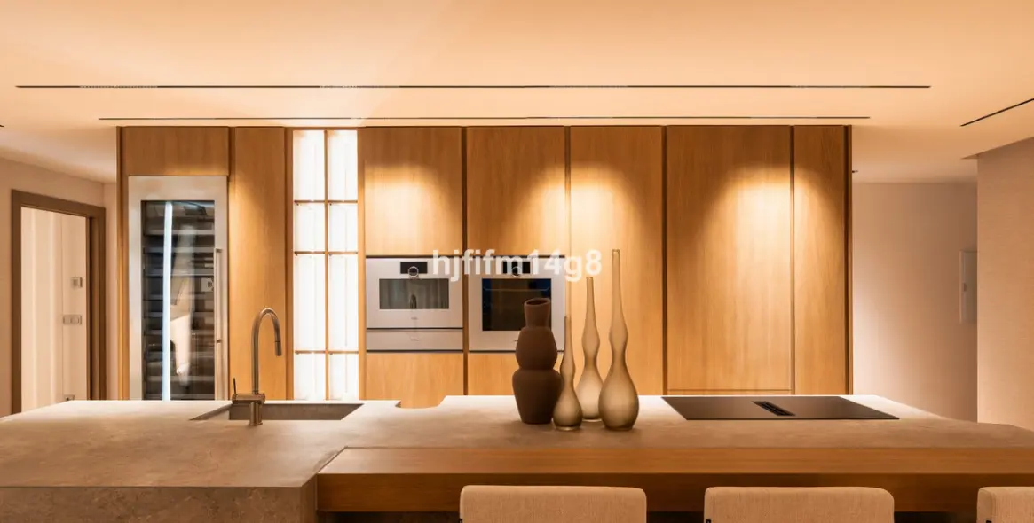 Venta de apartamento en planta media en Nueva Andalucía 43