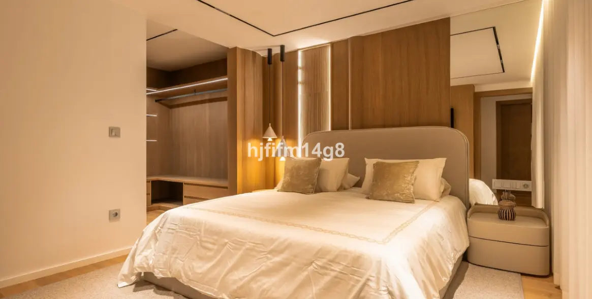 Venta de apartamento en planta media en Nueva Andalucía 47