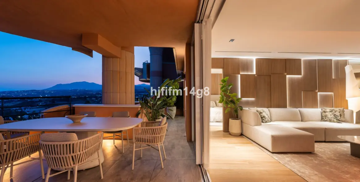 Venta de apartamento en planta media en Nueva Andalucía 58