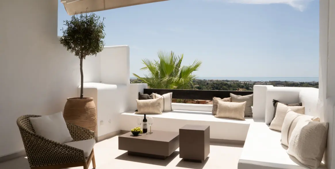 Venta de ático dúplex en Benahavís 12