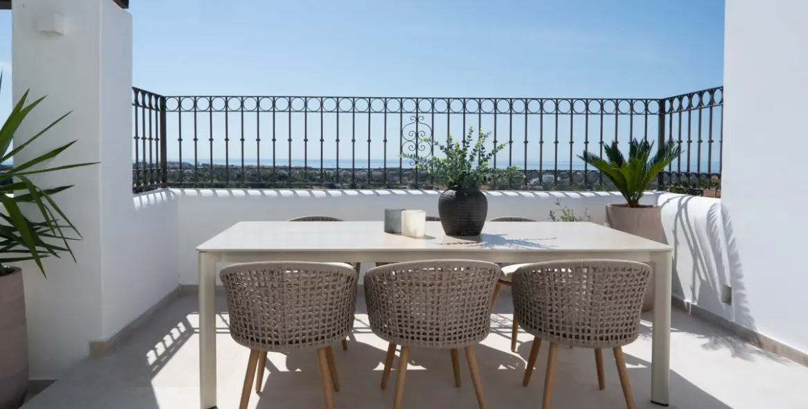 Venta de ático dúplex en Benahavís 39
