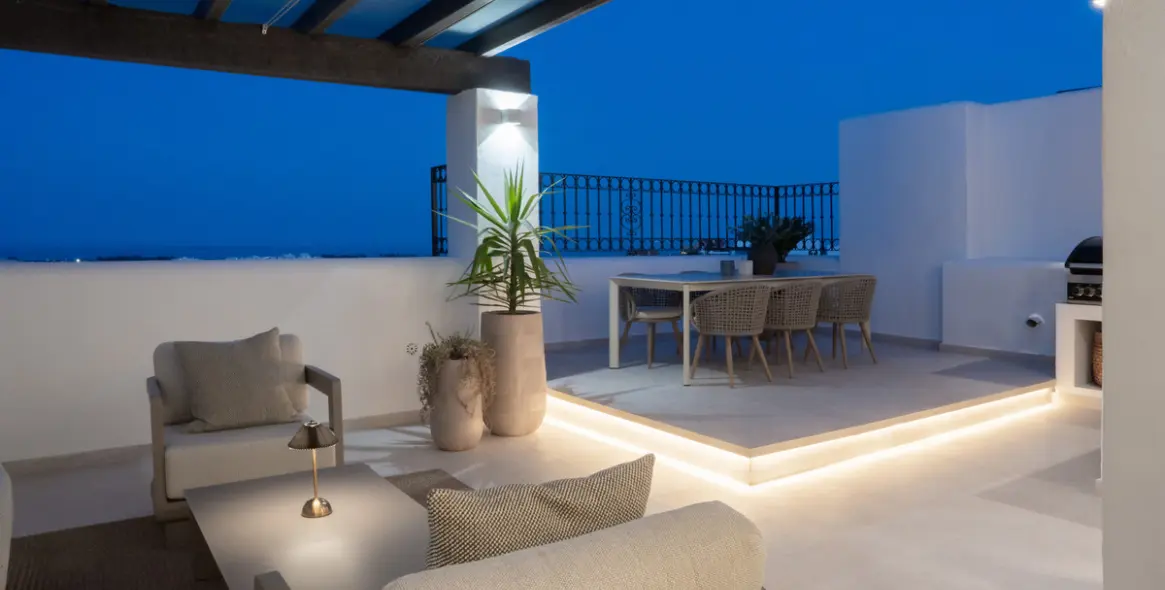 Venta de ático dúplex en Benahavís 64