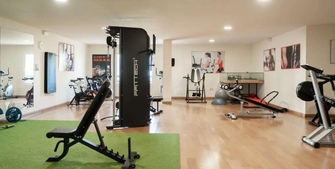 Venta de ático dúplex en Benahavís 71