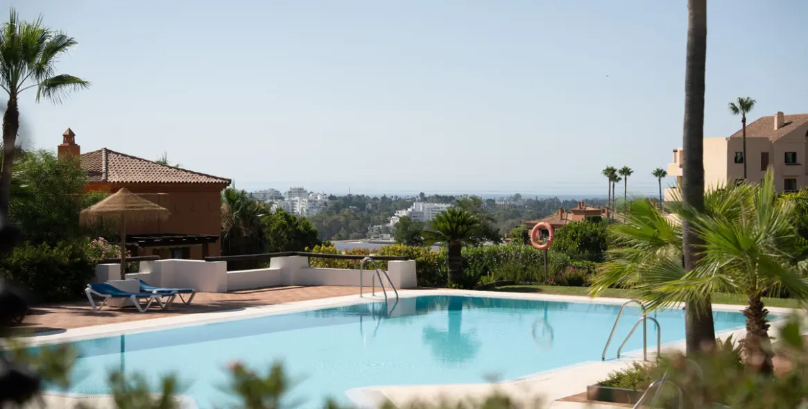 Venta de ático dúplex en Benahavís 76