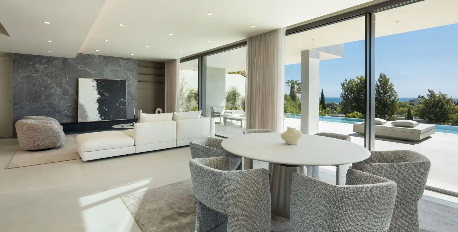 Venta de villa independiente en Los Flamingos 13