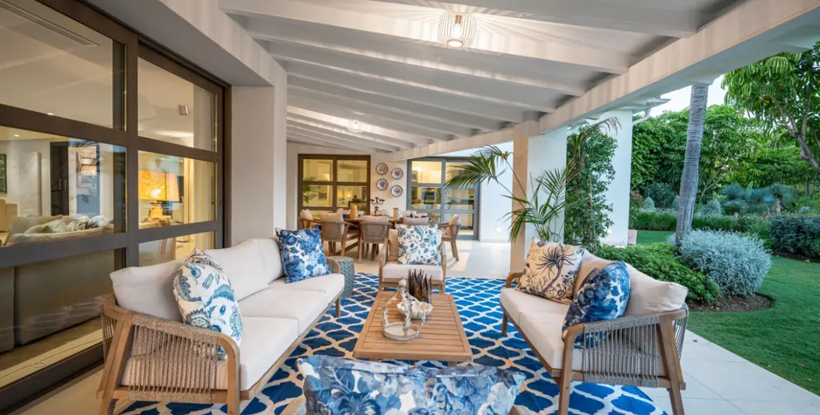 Venta de villa independiente en Nueva Andalucía 22