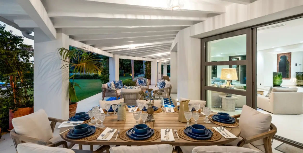 Venta de villa independiente en Nueva Andalucía 23