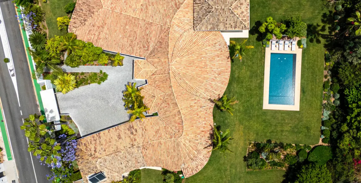 Sale of detached villa in Nueva Andalucía 24