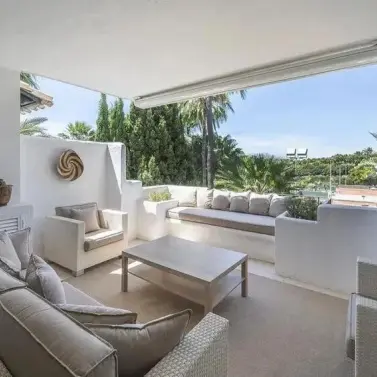 Venta de ático en Marbella