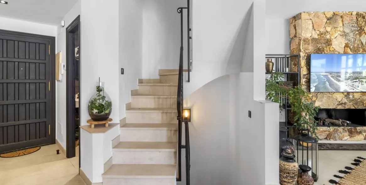 Long-term rent of townhouse in Nagüeles 24