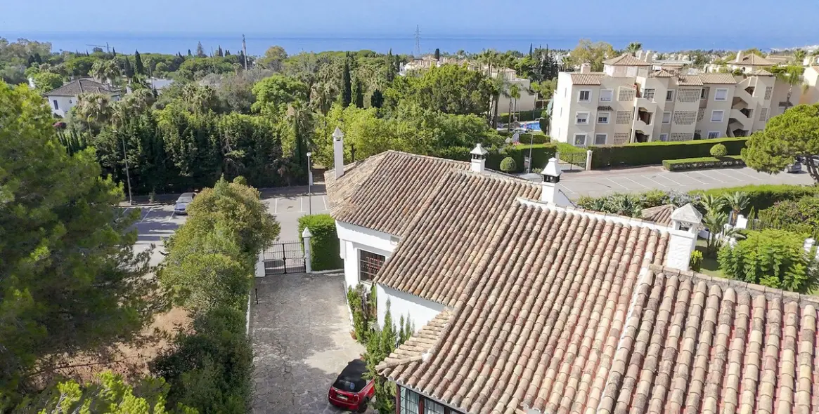 Long-term rent of townhouse in Nagüeles 57