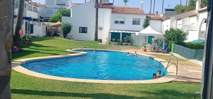 Venta de adosado en Estepona 0