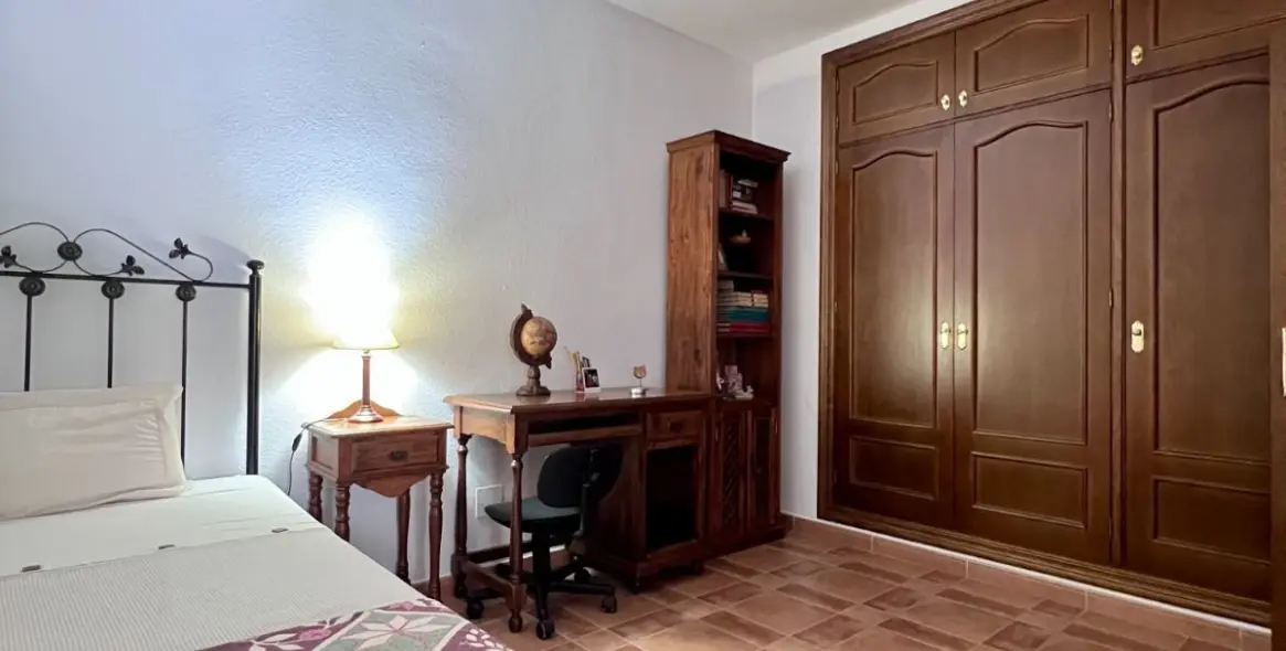 Sale of townhouse in Estepona 37
