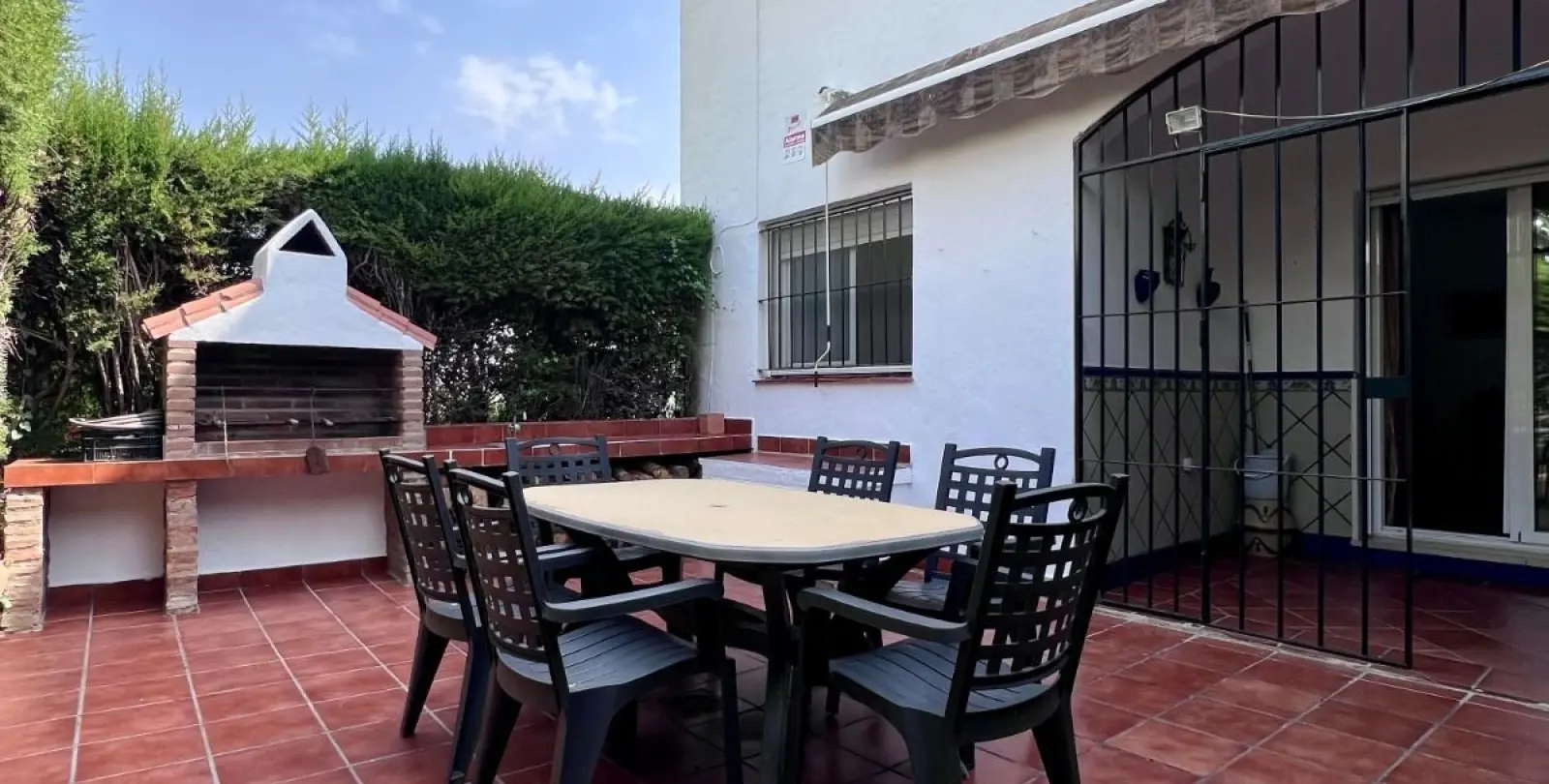 Sale of townhouse in Estepona 3