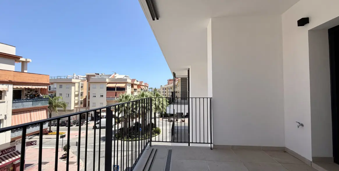 Продажа апартаментов на среднем этаже в Estepona 3