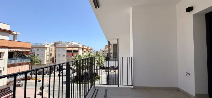Продажа апартаментов на среднем этаже в Estepona 2