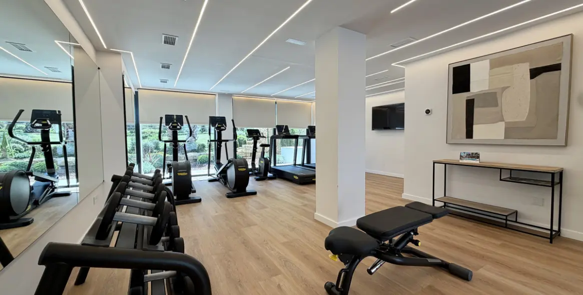 Продажа апартаментов на среднем этаже в Estepona 18
