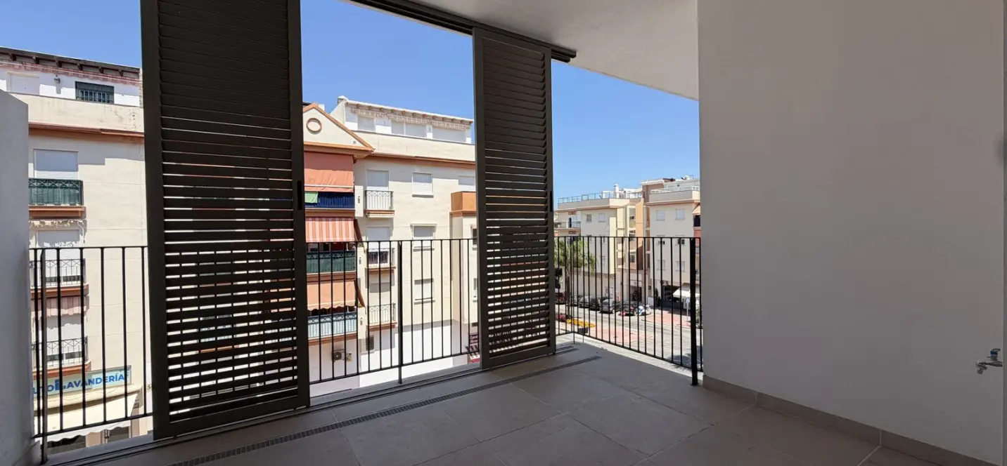 Продажа апартаментов на среднем этаже в Estepona 3
