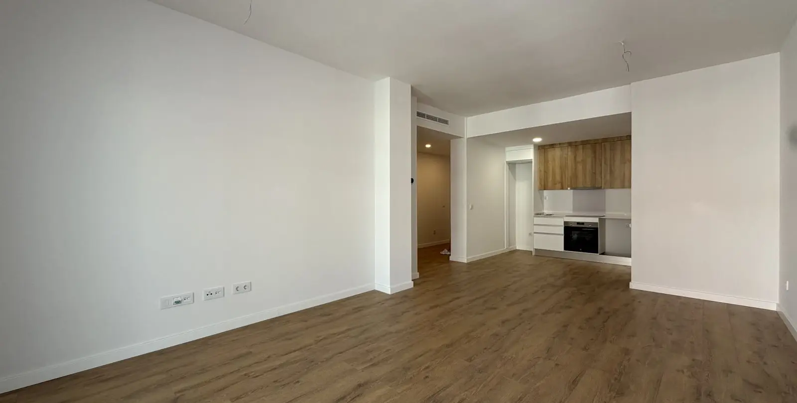 Sale of middle floor apartment in Estepona 7
