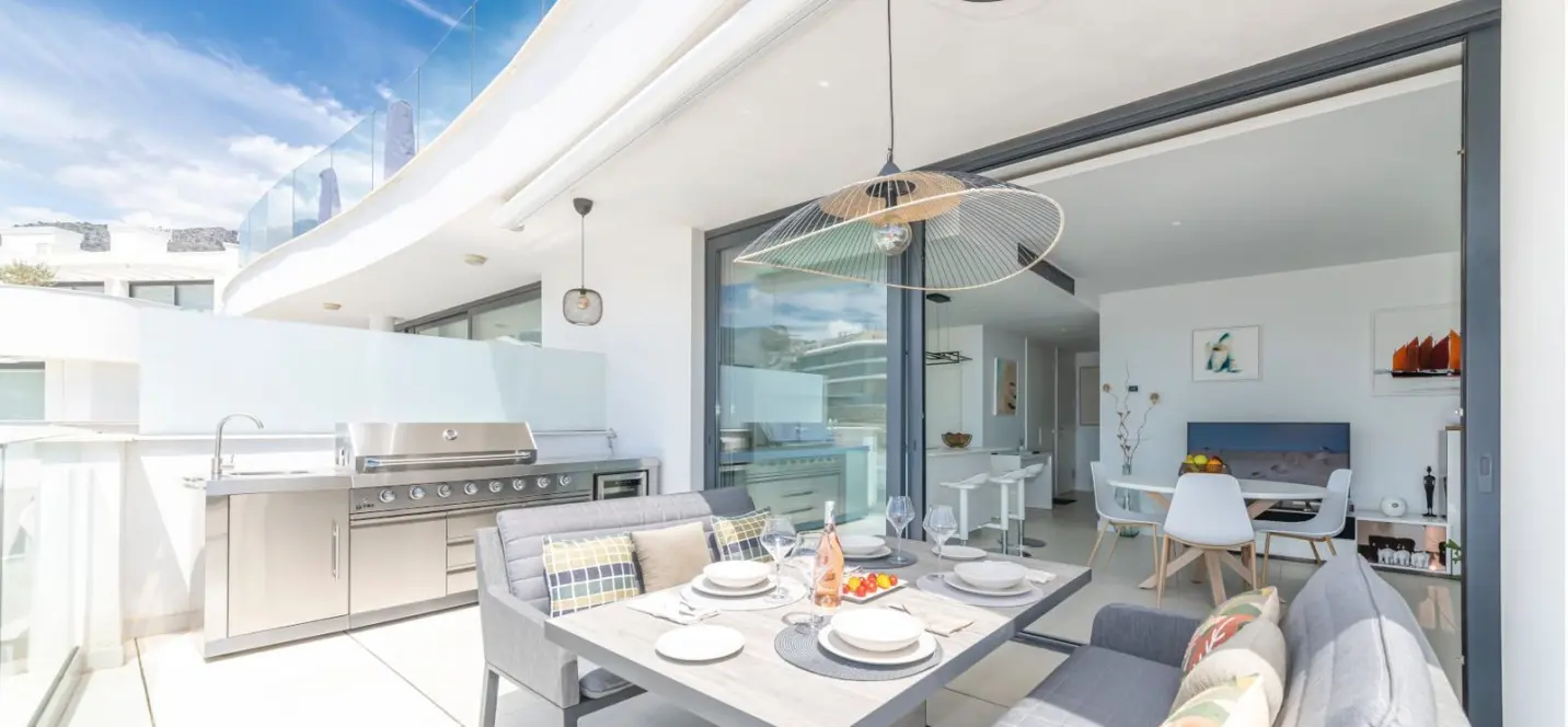 Sale of middle floor apartment in Fuengirola 4