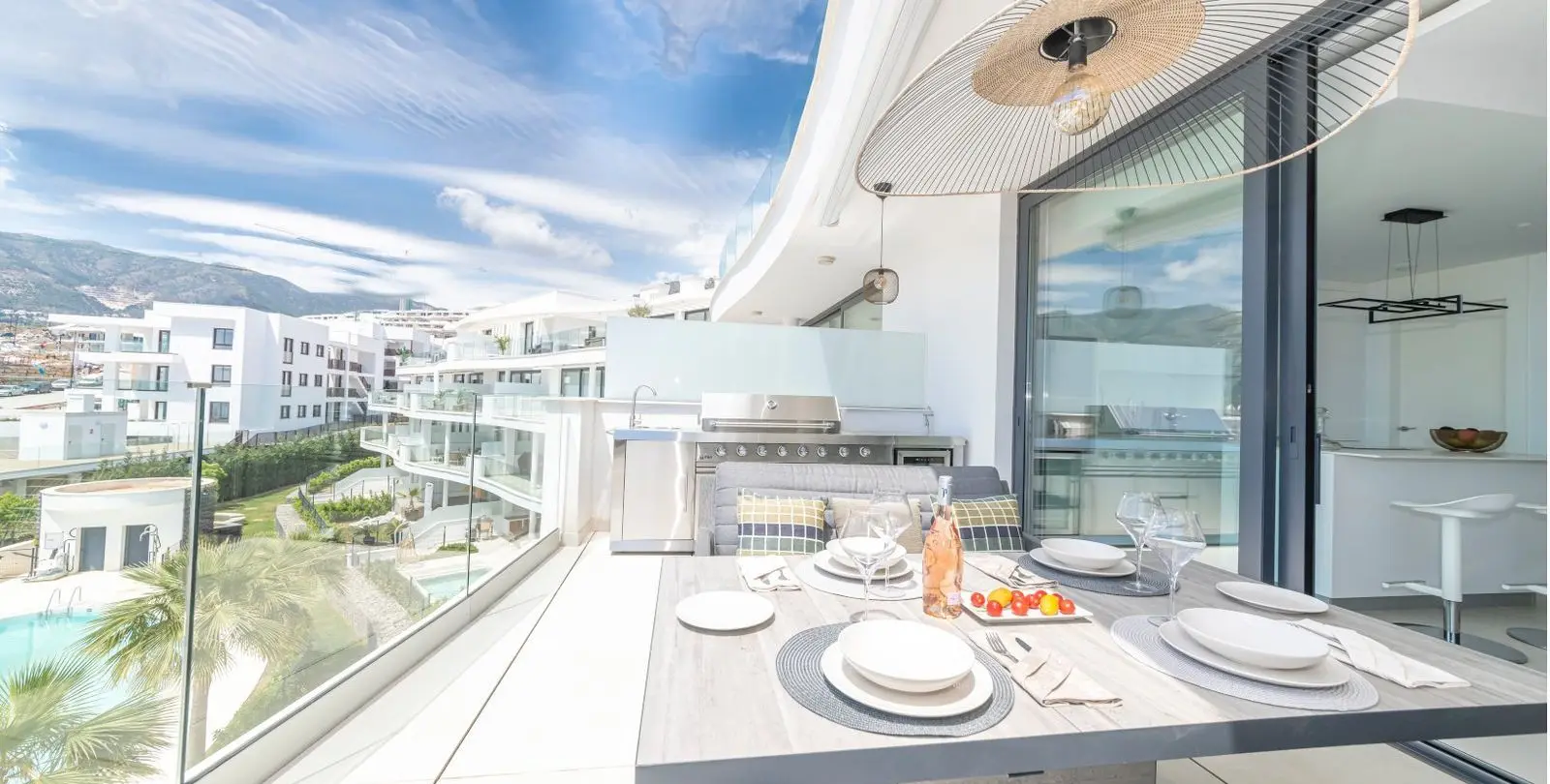 Sale of middle floor apartment in Fuengirola 6