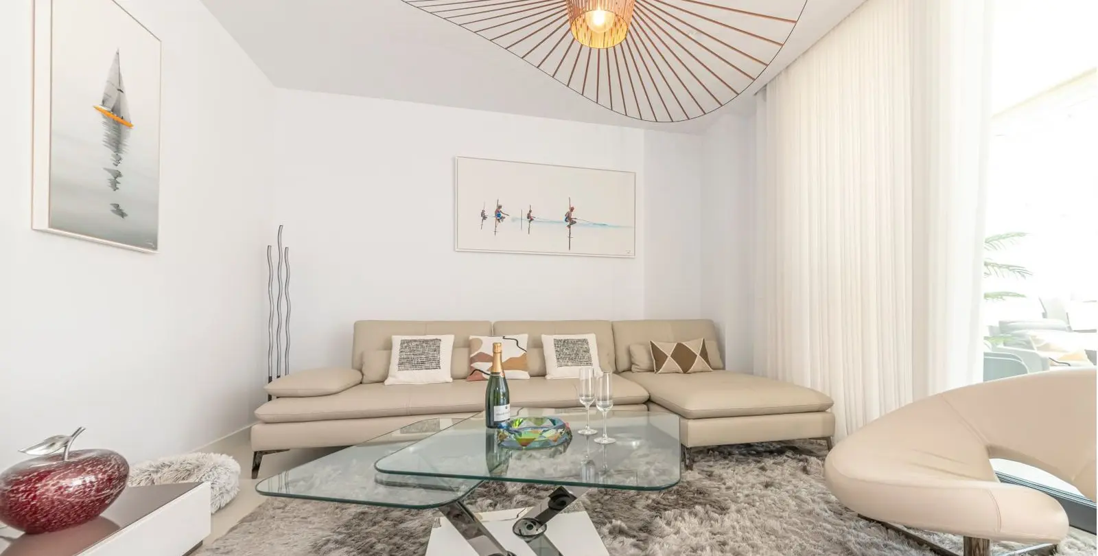 Sale of middle floor apartment in Fuengirola 11