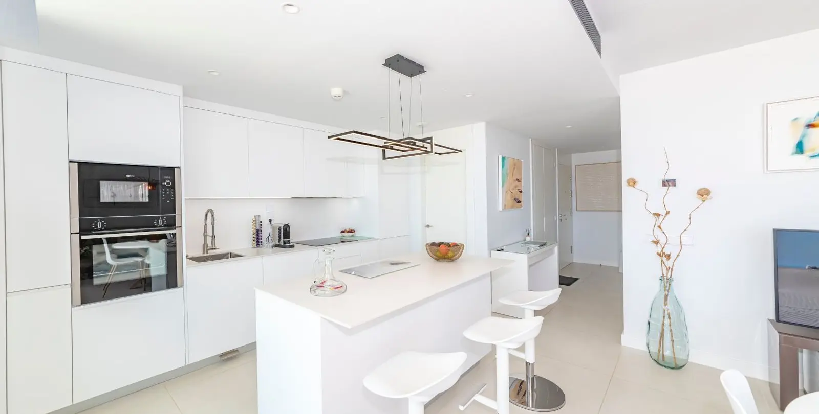Sale of middle floor apartment in Fuengirola 17