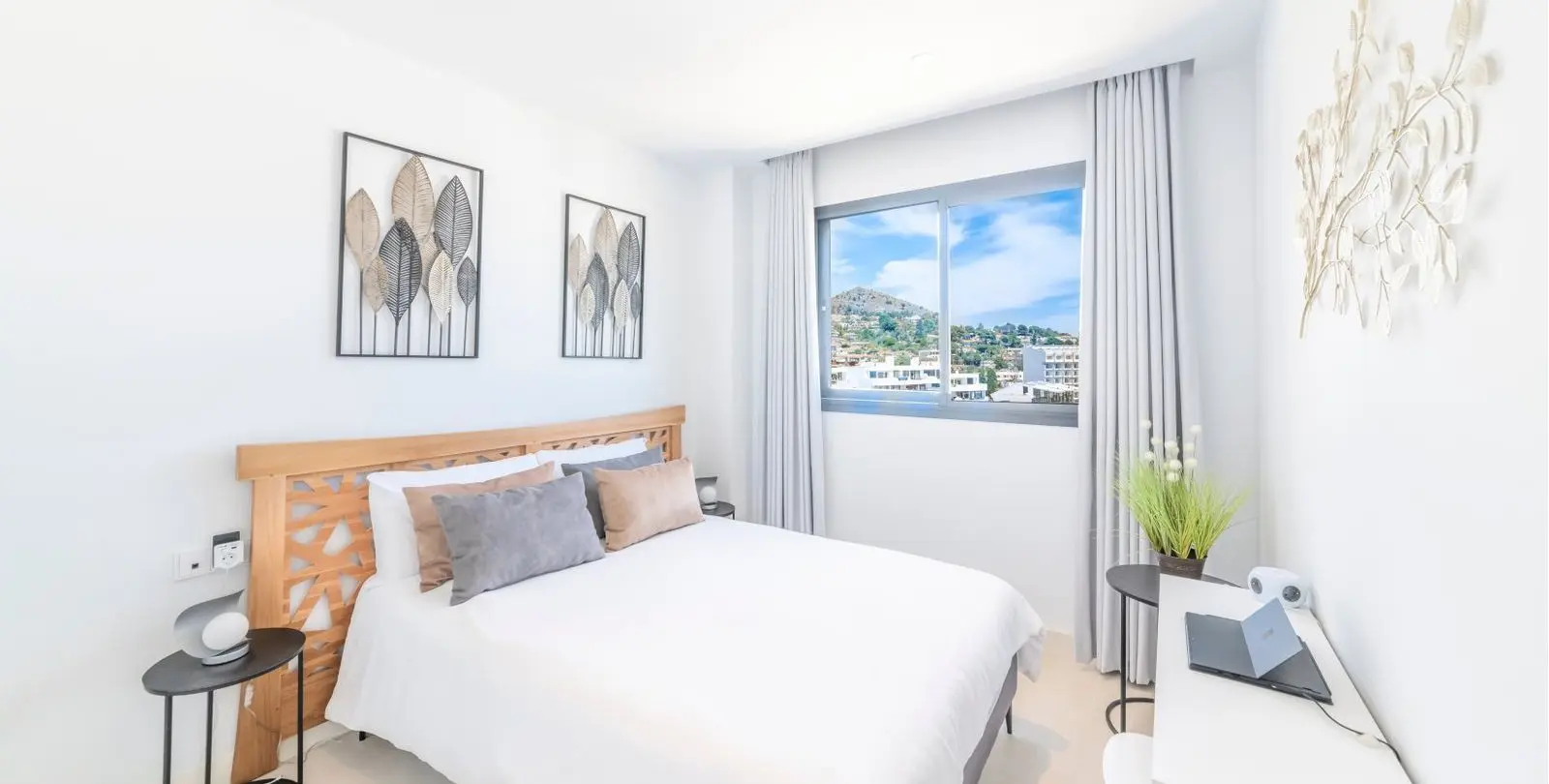 Sale of middle floor apartment in Fuengirola 26