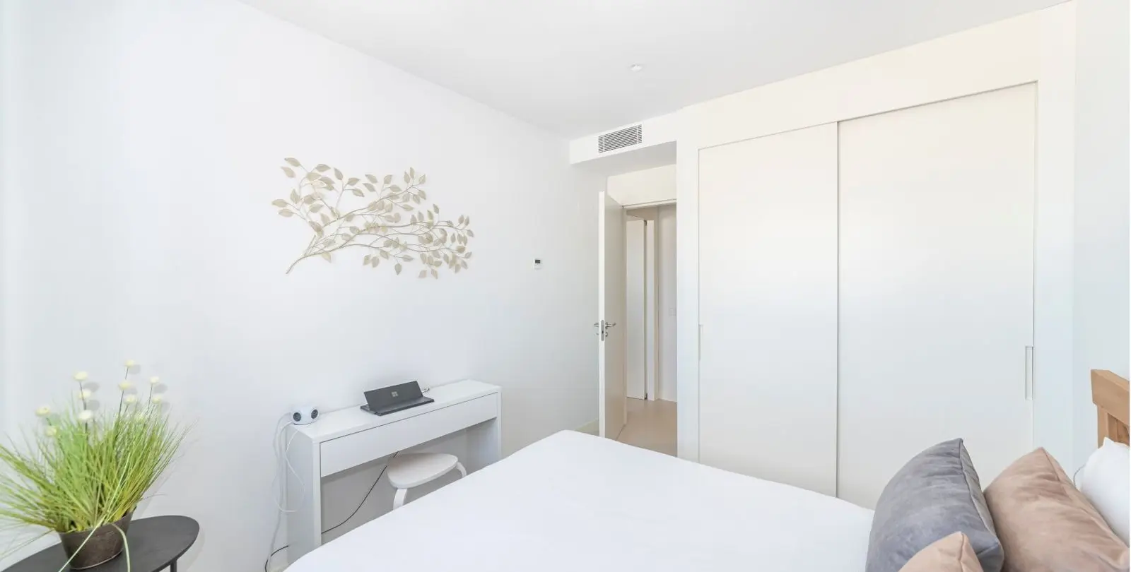 Sale of middle floor apartment in Fuengirola 28